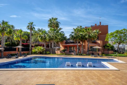 300 HD Swimming Pool